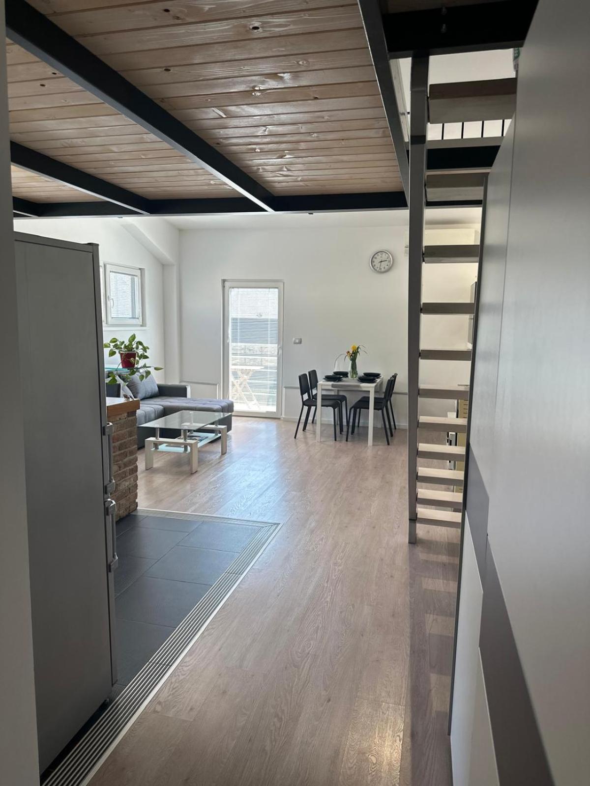 Apartment Stucin Vipava Exteriér fotografie